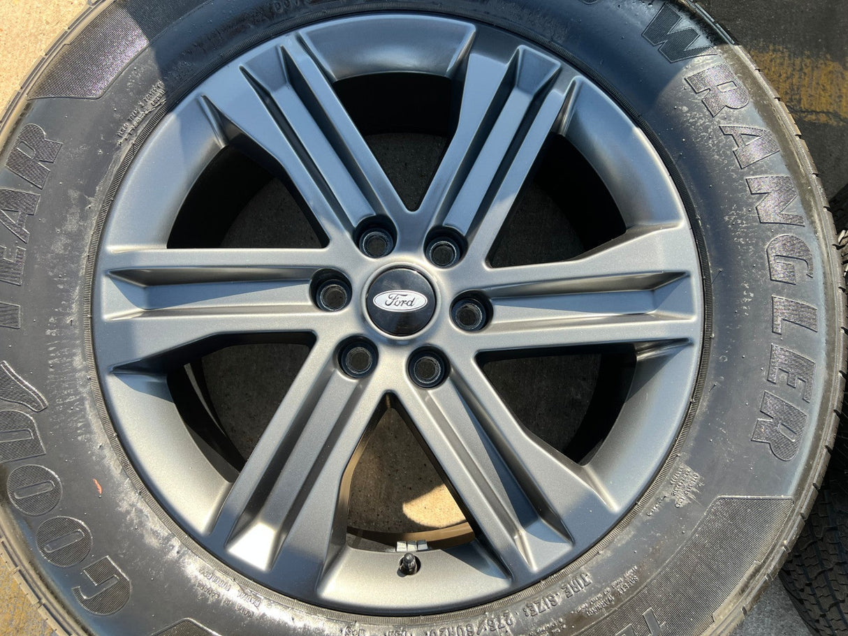 20" Ford F-150 FX-4 PLATINUM OEM rims wheels 10344 Expedition GOODYEAR Texas Truck Tire