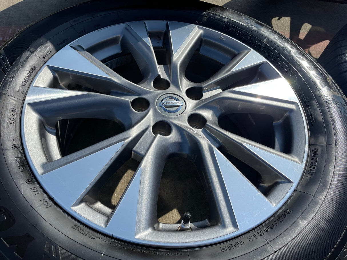 18" Nissan Pathfinder Murano FX35 FX45 QX60 OEM 62706 wheels rims Yokohama Texas Truck Tire