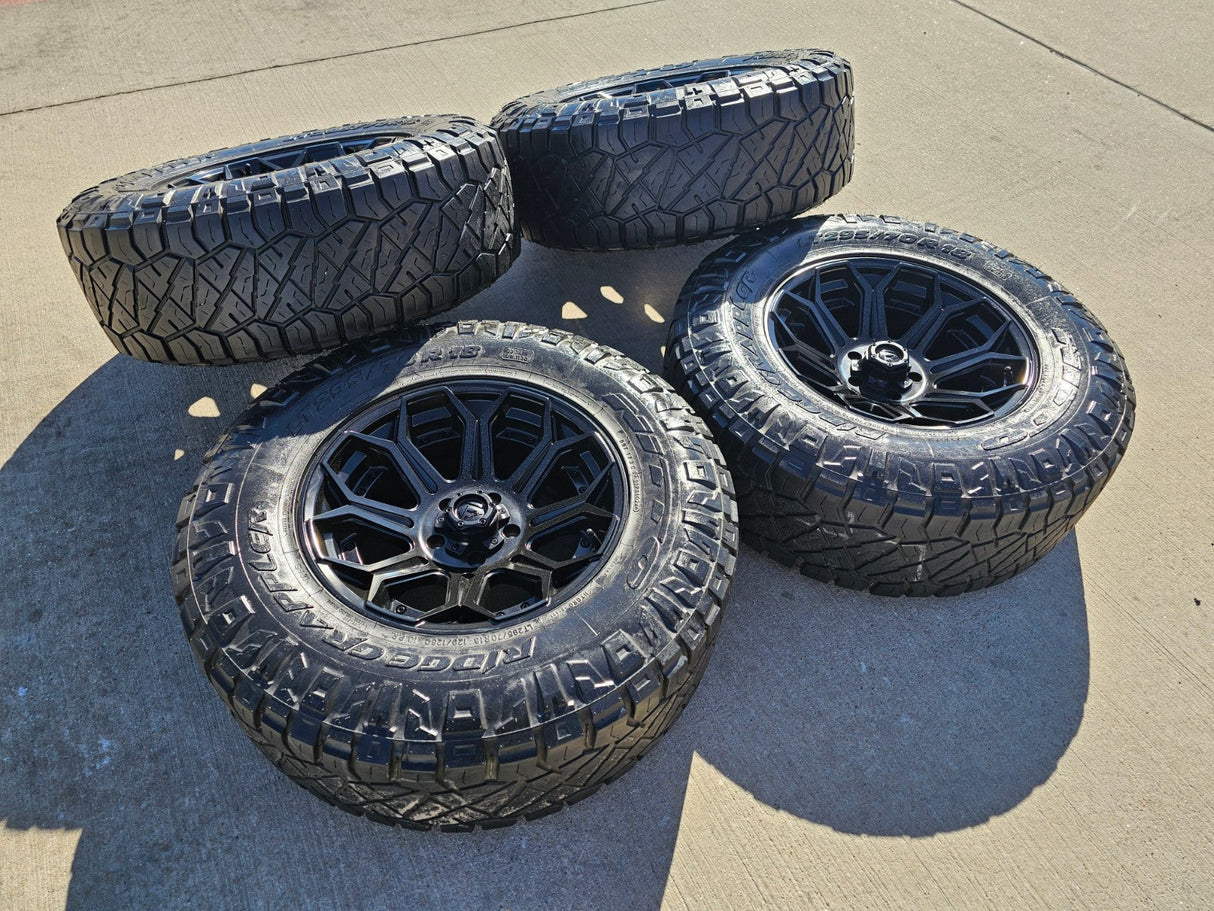 18x9 Fuel Siege D706 Jeep Sequoia black wheels rims -12 NITRO Texas Truck Tire