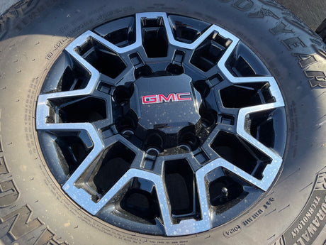 18" GMC Sierra AT4X Chevy Trail Boss 2500 OEM 14136 wheels rims GOODYEAR 35" Texas Truck Tire