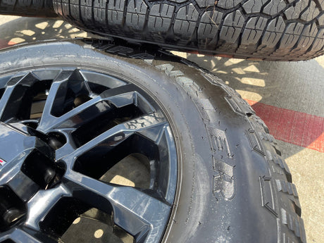 20" GMC AT4 Chevy Silverado Trail Boss 2500 OEM 94030 wheels rims 2025 2026 NEW Texas Truck Tire
