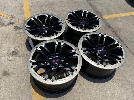 18" GMC Sierra Chevy Silverado OEM Beadlock wheels rims Canyon Colorado NEW Texas Truck Tire