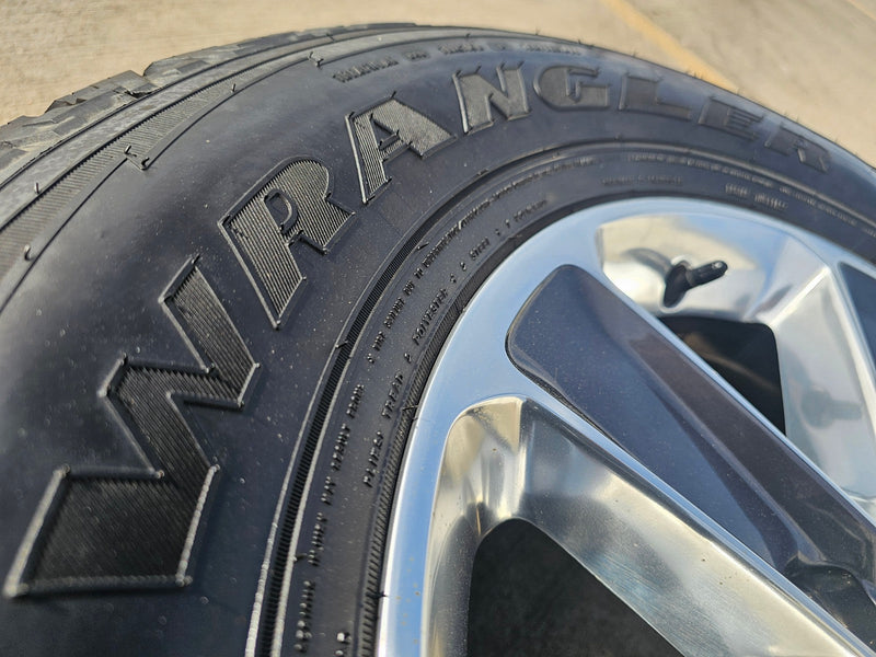 18" Jeep Wrangler Sahara OEM wheel rim 9221 spare 2020 2021 2022 2023 2024 2025 Texas Truck Tire