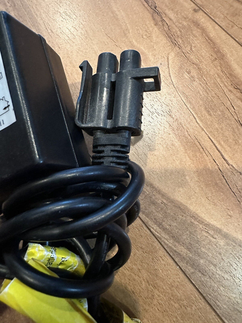 SL06-04-01 Kid's Trax Motion Class 2 Battery Charger 7V 0.8A