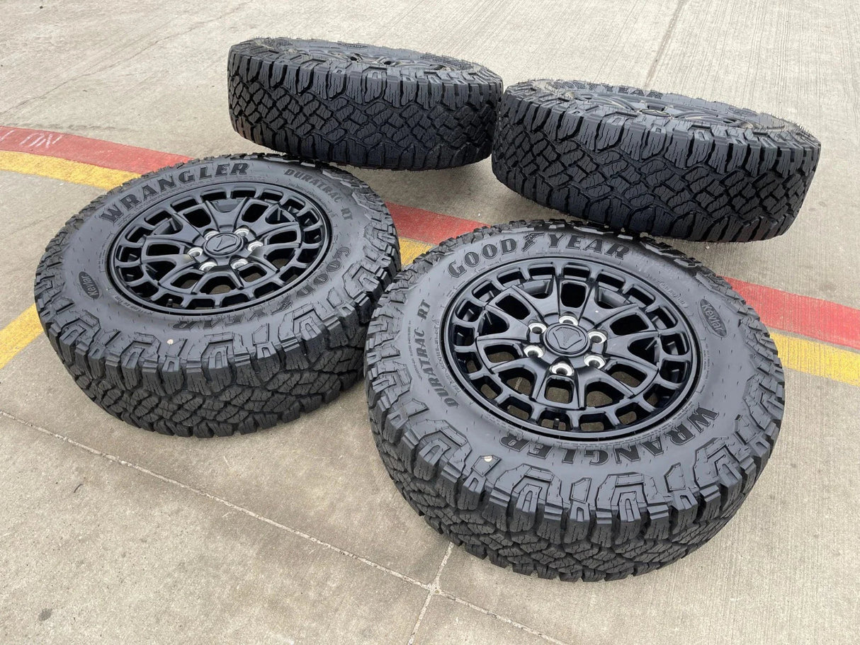 18" Toyota Tundra TSS T FORCE TRD OEM black wheels rims Sequoia 2025 2026 NEW Texas Truck Tire