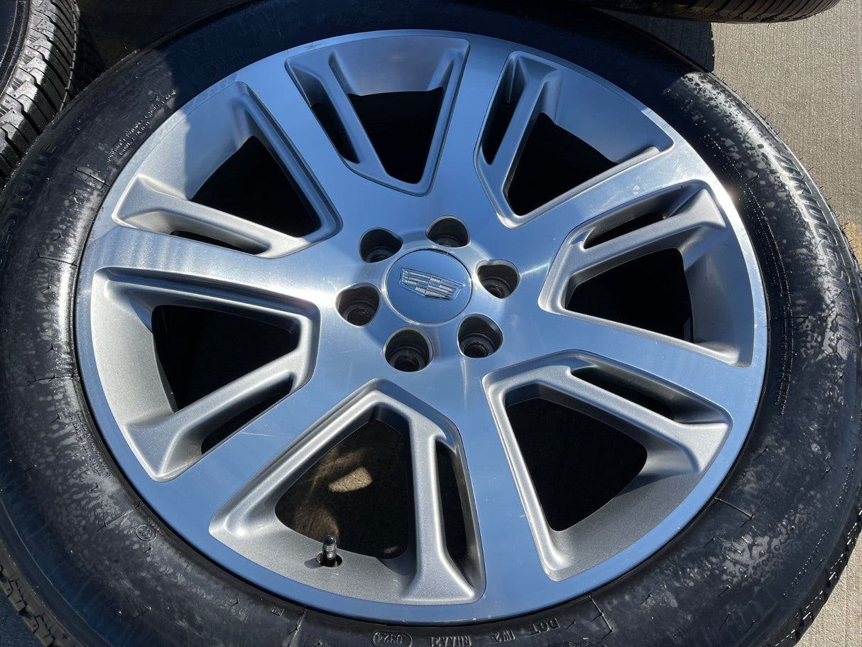 22" Cadillac Escalade Platinum OEM 4738 wheels rims tires BRIDGESTONE Texas Truck Tire