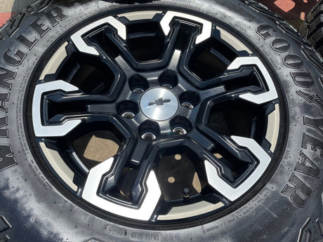 18" Chevy Silverado ZR2 Tahoe TRAIL BOSS Sierra OEM 95415 wheels rims tires NEW Texas Truck Tire
