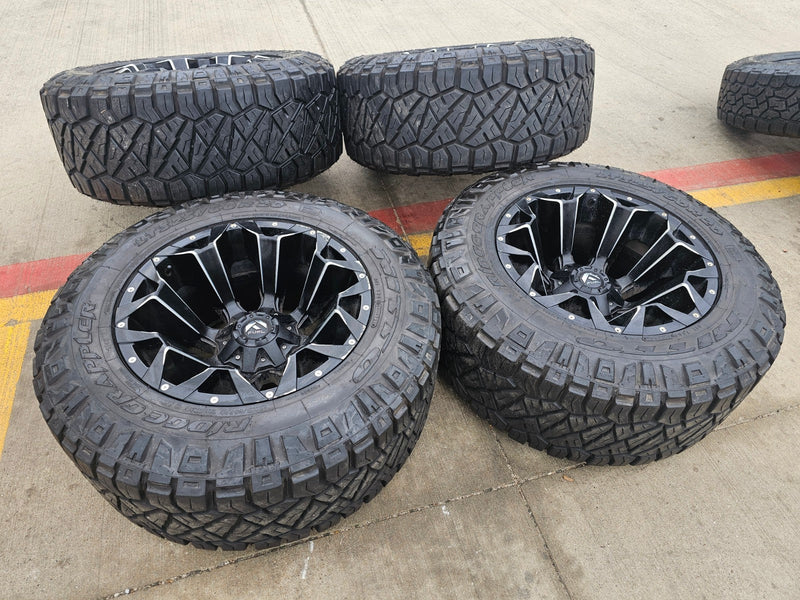 20x12 Fuel D546 Assault Chevy Silverado Ford F-150 RAM wheels rims 6x139 6x135 Texas Truck Tire
