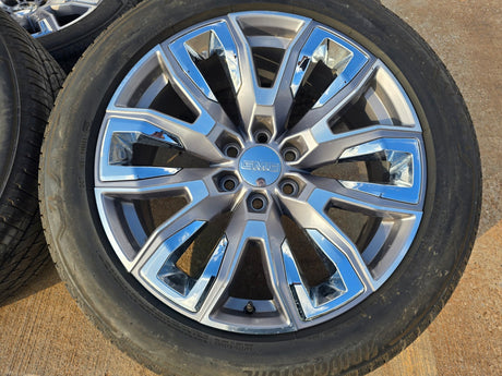 22" GMC Yukon Chevy Tahoe Escalade OEM chrome 95513 wheels rims BRIDGESTONE Texas Truck Tire