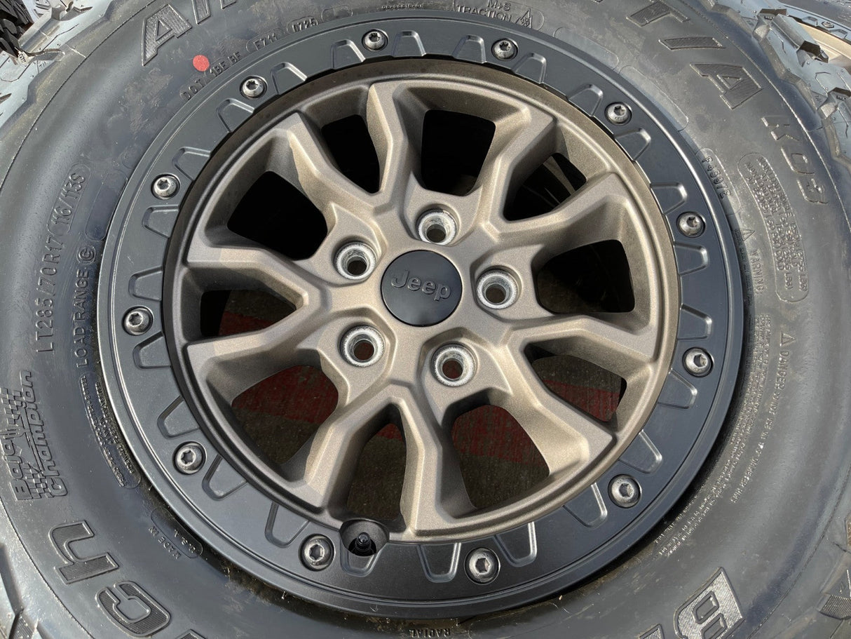 (5) 17" Jeep Wrangler 392 Gladiator OEM 9304 95240 BEADLOCK wheels rims NEW BFG Texas Truck Tire