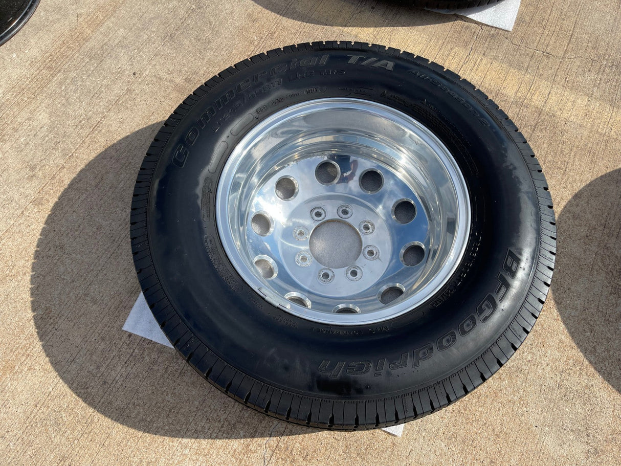 17" Dodge Ram 3500 DUALLY OEM wheel rim 2415 REAR ALCOA 2016 2017 2018 8x165 Texas Truck Tire