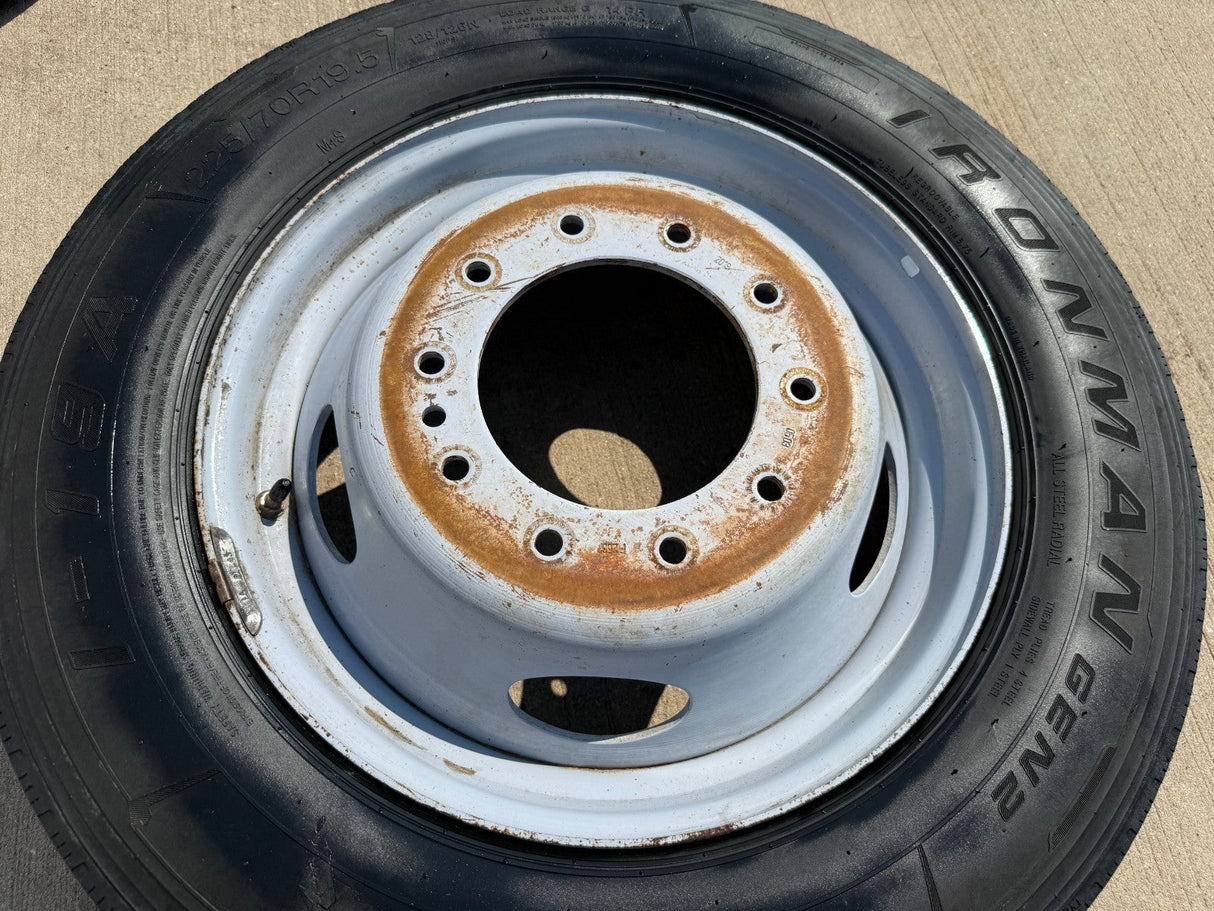 19.5" Ford F-450 Dually F-550 rim RAM 4500 OEM 10x225 spare Texas Truck Tire
