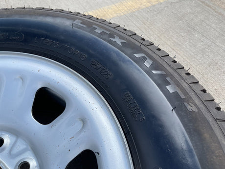 18" Chevy Silverado GMC Sierra 2500 3500 OEM 8096 wheel rim spare MICHELIN NEW Texas Truck Tire