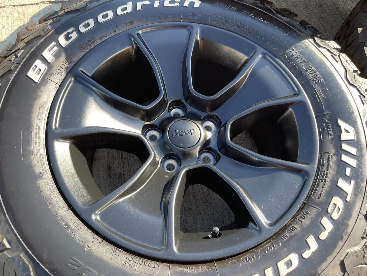 (5) 17" Jeep Wrangler Rubicon OEM 96226 wheels rims Gladiator BFG KO2 NEW 2026 Texas Truck Tire