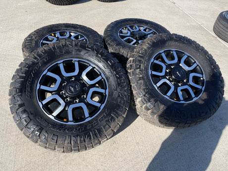 18" Ram 2500 3500 LARAMIE OEM 2694 wheels rims 2023 2024 2025 2026 NITRO 33" NEW Texas Truck Tire