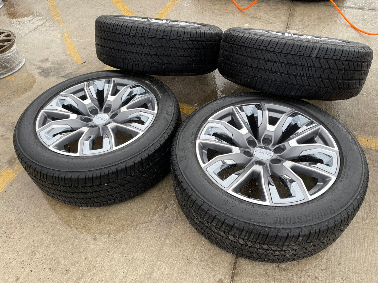 22" GMC Yukon Chevy Tahoe Escalade OEM chrome 95513 14134 wheels rims tires Texas Truck Tire