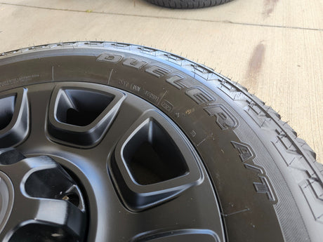 20" Ford F-250 F-350 OEM Lariat Platinum wheels rims 10486 tires 2024 2025 2026 Texas Truck Tire