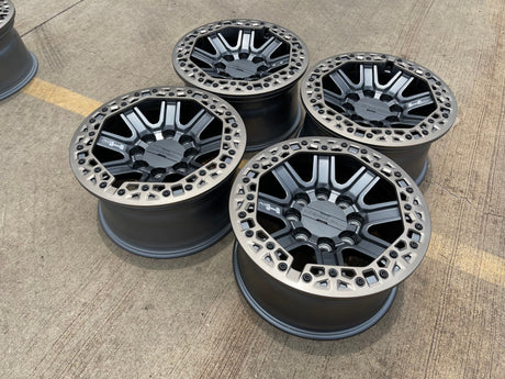 18" Hummer Grazen beadlock EV HEV 2500 OEM wheels rims 2023 2024 2025 2026 NEW Texas Truck Tire