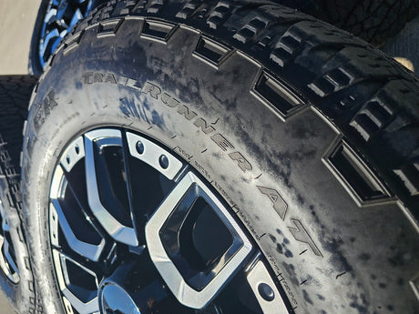 20" Chevy Silverado High Country 2500 3500 OEM Black wheels rims 2023 2024 2025 Texas Truck Tire
