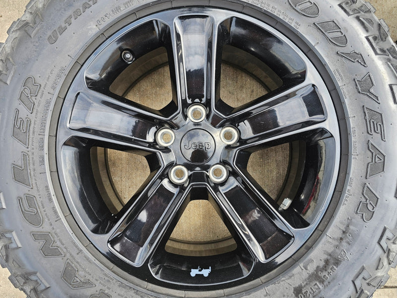 18" Jeep Wrangler Sahara OEM 9221 9255 wheels rims 2020 2021 2022 2023 2024 2025 Texas Truck Tire