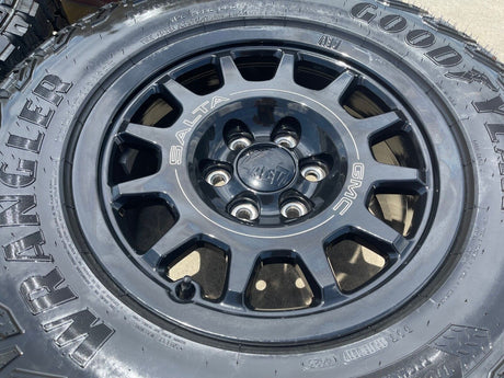 18" AEV SALTA GMC Sierra AT4X Chevy Silverado OEM rims wheels 2024 2025 NEW Texas Truck Tire