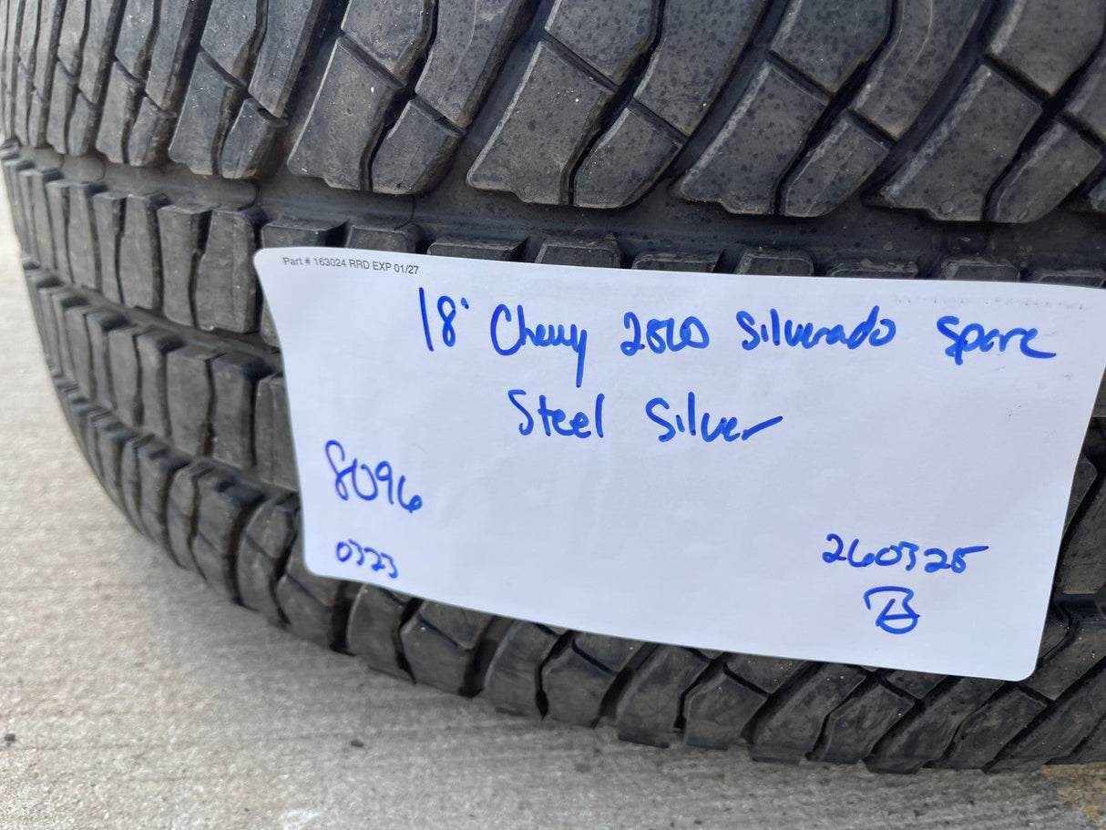18" Chevy Silverado GMC Sierra 2500 3500 OEM 8096 wheel rim spare MICHELIN NEW Texas Truck Tire