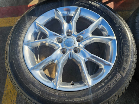 20" Jeep Grand Cherokee OEM wheels rims 9138 Dodge Durango tires MICHELIN Texas Truck Tire