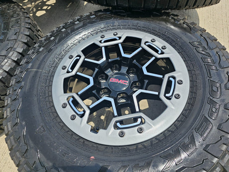 17" GMC Sierra Chevy Silverado OEM Beadlock wheels rims Canyon FALKEN A/T3 NEW Texas Truck Tire