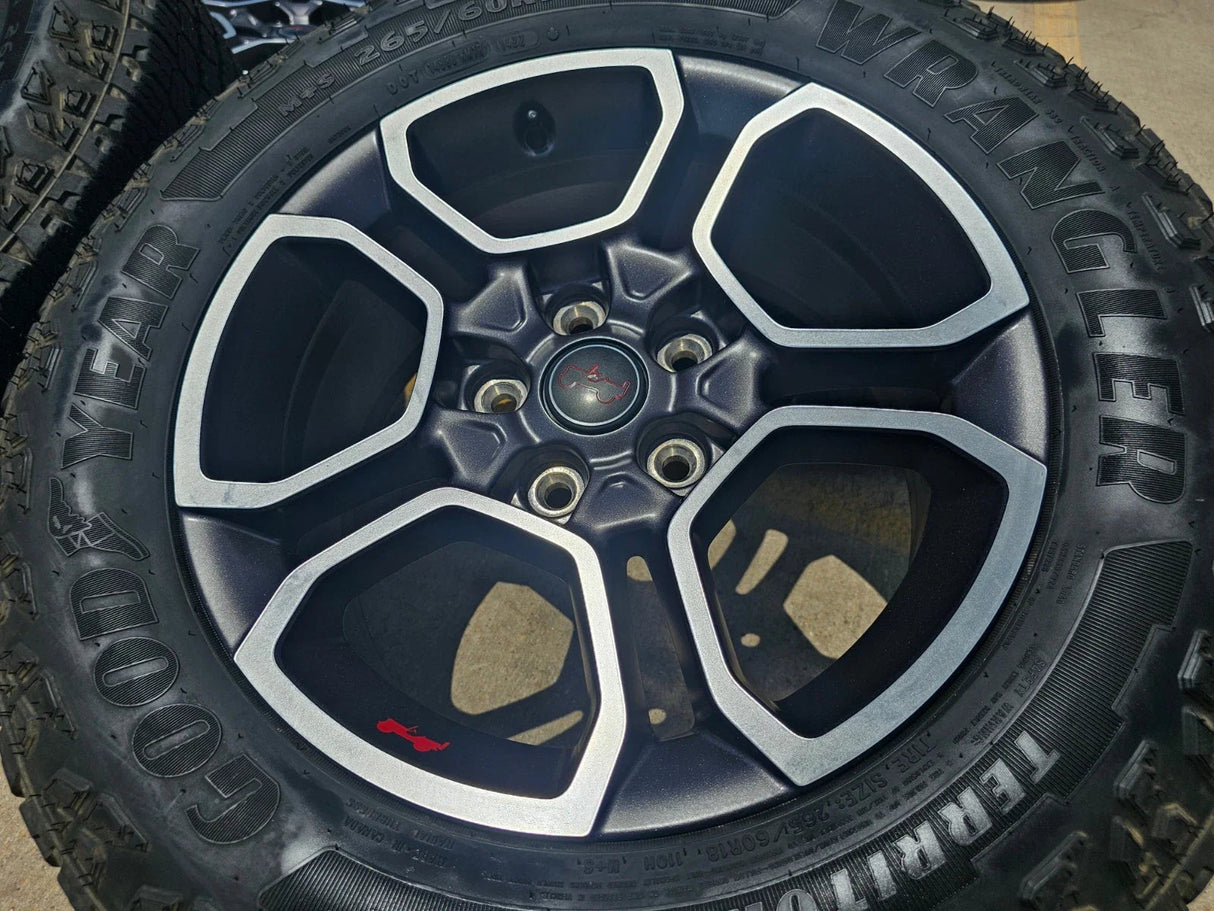 18" Jeep Grand Cherokee TRAILHAWK L OEM wheels rims 9309 Durango tires Texas Truck Tire