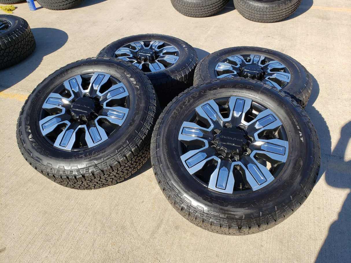 20" GMC Sierra DENALI ULTIMATE 2500 3500 OEM wheels rims 5958 14138 tires Texas Truck Tire