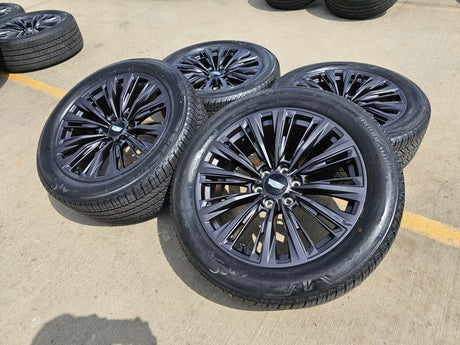 22" Cadillac Escalade V V600 Platinum OEM ORIGINAL wheels rims 2025 2026 NEW Texas Truck Tire