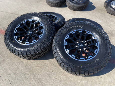 18" Chevy Silverado ZR2 Tahoe TRAIL BOSS Sierra OEM wheels rims tires 2026 NEW Texas Truck Tire