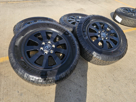 18" Toyota Land Cruiser OEM wheels rims 95952 Tundra Sequoia MICHELIN NEW Texas Truck Tire