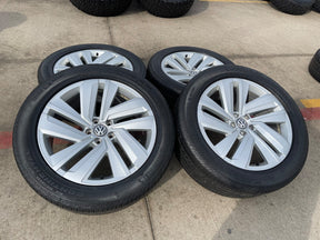 20" VW Atlas OEM wheels rims tires 70076 Audi Q7 Q8 2020 2021 2022 2023 2024 Texas Truck Tire