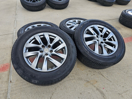 18" Infiniti QX60 FX35 FX45 JX35 Nissan Pathfinder OEM 73760 71564 wheels rims Texas Truck Tire