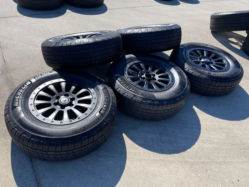 (5) 18" INEOS Grenadier OEM Black wheels rims tires beadlock 2024 2025 2026 NEW Texas Truck Tire