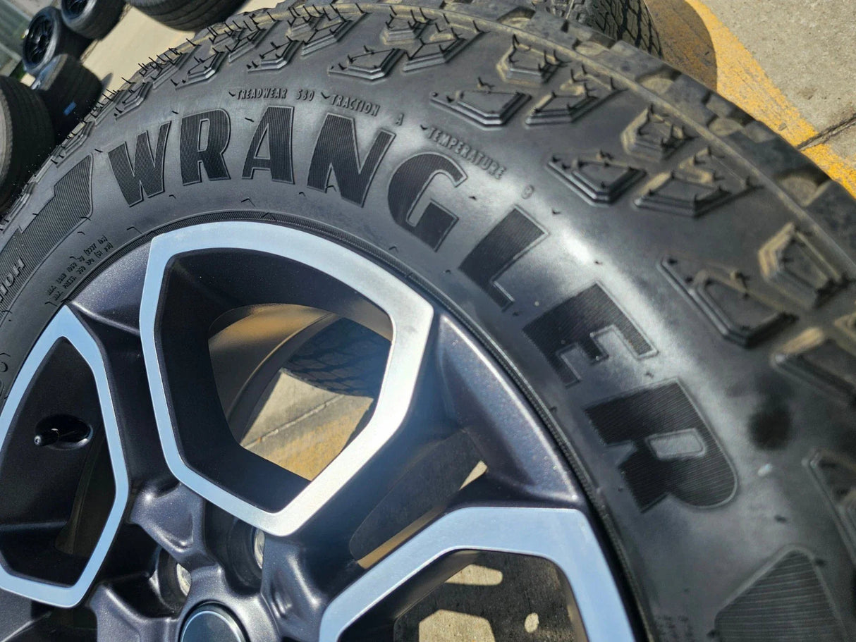 18" Jeep Grand Cherokee TRAILHAWK L OEM wheels rims 9309 Durango tires Texas Truck Tire
