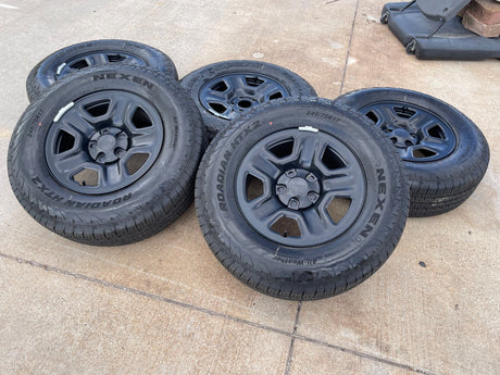 17" Jeep Gladiator OEM wheels rims Steel 9220 9240 Wrangler 2025 2026 NEW Texas Truck Tire