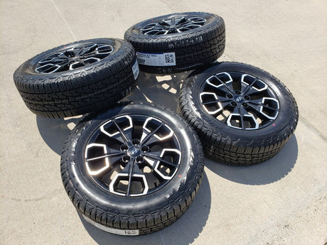 18" Hyundai Santa Cruz OEM wheels rims 95231 180411 Black 2024 2025 2026 A/T NEW Texas Truck Tire