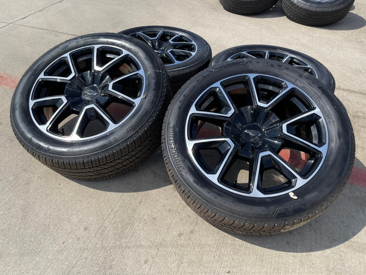 22" Chevy Tahoe Suburban RST OEM 14035 wheels rims Silverado 2025 2026 NEW Texas Truck Tire