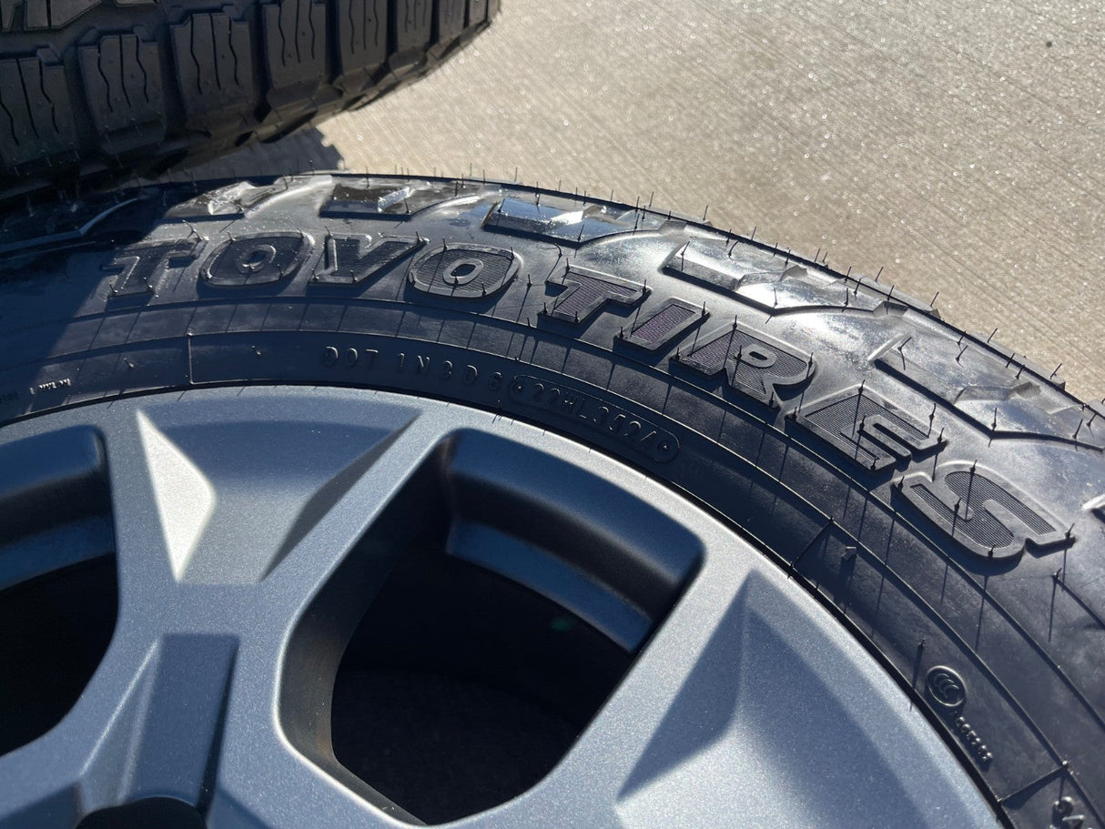 18" Toyota 4Runner Land Cruiser TRD Tundra OEM 10544 wheels rims GX550 TOYO NEW Texas Truck Tire