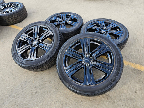 22" GMC Acadia OEM wheels rims Blazer Traverse Buick Enclave XT6 2025 2026 NEW Texas Truck Tire