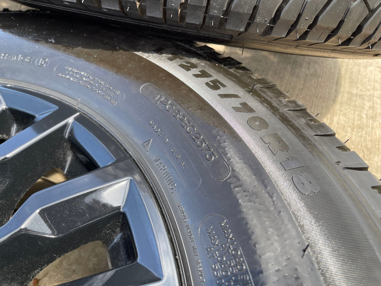 18" Chevy Silverado ALASKAN AT4X 2500 OEM 14031 wheels rims 2024 2025 2026 NEW Texas Truck Tire