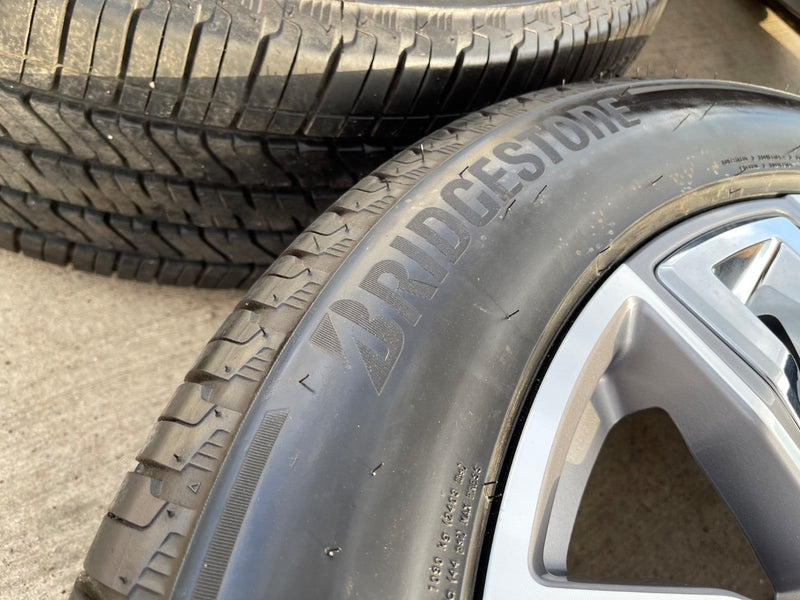 22" GMC Yukon Chevy Tahoe Escalade OEM 95513 14134 wheels rims BRIDGESTONE NEW Texas Truck Tire