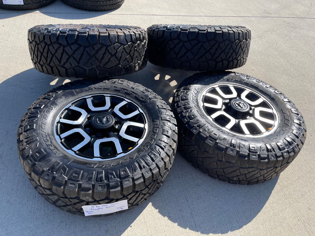 18" Ram 2500 3500 LARAMIE OEM 2694 wheels rims 2023 2024 2025 2026 NITRO 33" NEW Texas Truck Tire