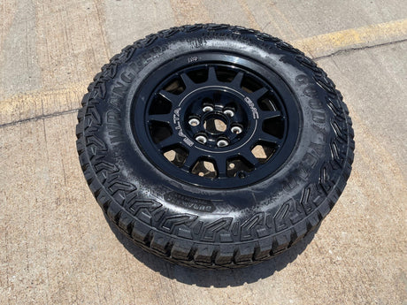 (1) 18" AEV SALTA GMC Sierra AT4X Chevy Silverado OEM rim wheel 2024 2025 NEW Texas Truck Tire