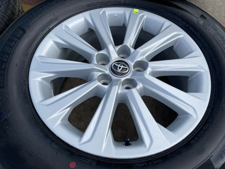 18" Toyota Grand Highlander OEM 10525 wheels rims tires Lexus TX350 NEW MICHELIN Texas Truck Tire
