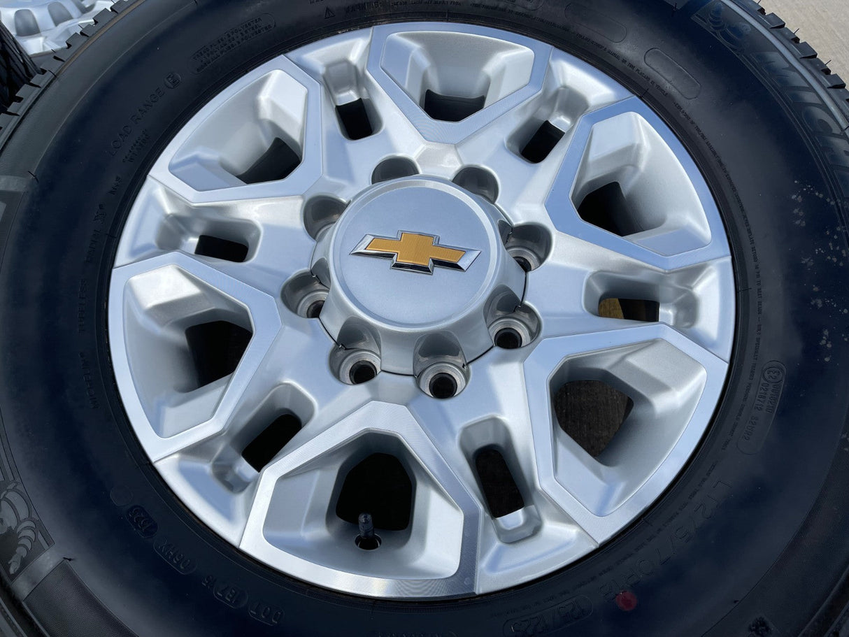 18" Chevy Silverado 2500 3500 OEM 5959 wheels rims MICHELIN LTX A/T2 NEW Texas Truck Tire