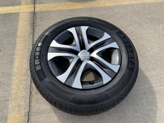 17" Toyota RAV4 OEM wheel rim 69625 Sienna CH-R 2020 2021 2022 2023 2024 2025 Texas Truck Tire