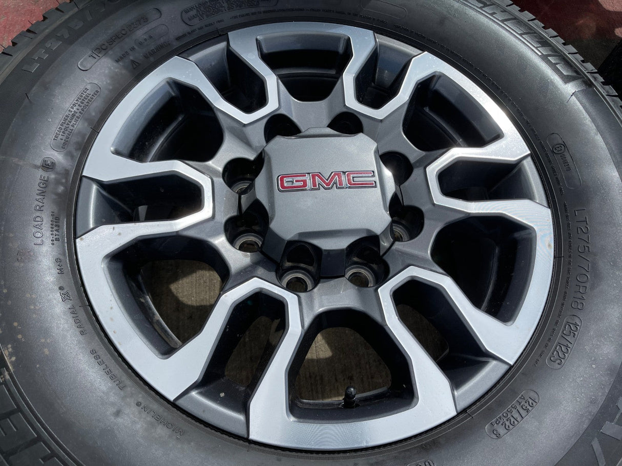 18" GMC Sierra AT4X Chevy Silverado 2500 3500 OEM 5949 wheels rims MICHELIN NEW Texas Truck Tire